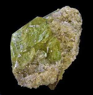 Ejemplar de brasilianita