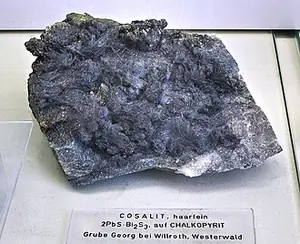 Ejemplar de cosalita