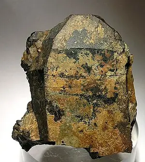 Ejemplar de gadolinita-(Y)