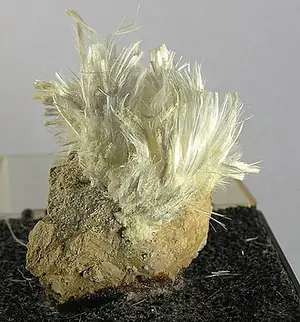 Ejemplar de halotriquita