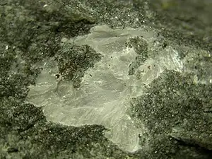Ejemplar de kimuraita-(Y)