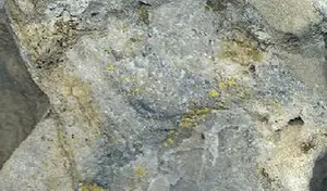 Ejemplar de oropimente