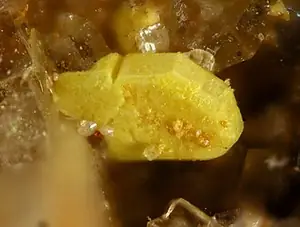 Ejemplar de oxiplumboromeíta