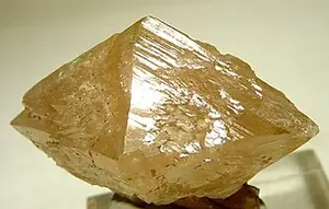 Ejemplar de powellita