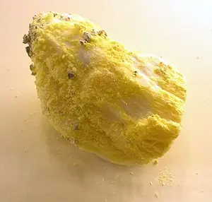 Ejemplar de sassolita