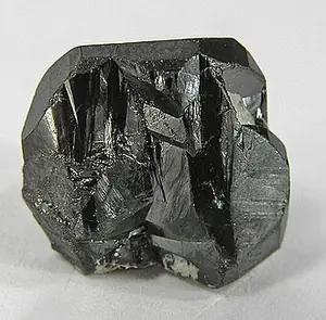Ejemplar de tapiolita-(Fe)