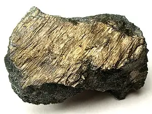 Ejemplar de valleriíta